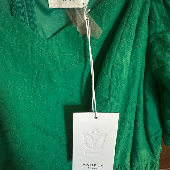 Andree By Unit- NWT Kelly Green Puff Sleeve Women's Dress - Picture 4 of 5